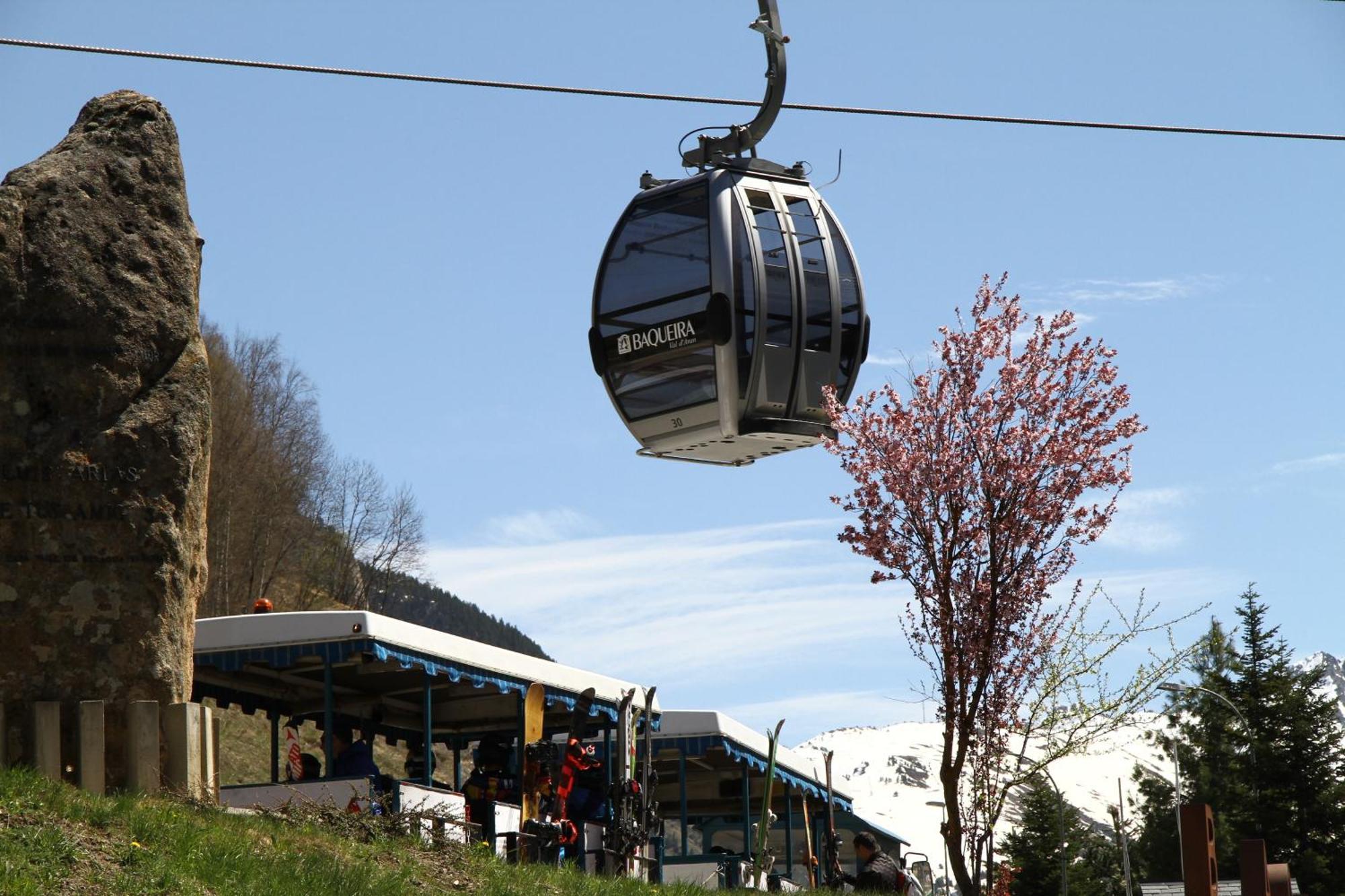 Apartamentos Snoe Mont Romies Salardú Exteriör bild